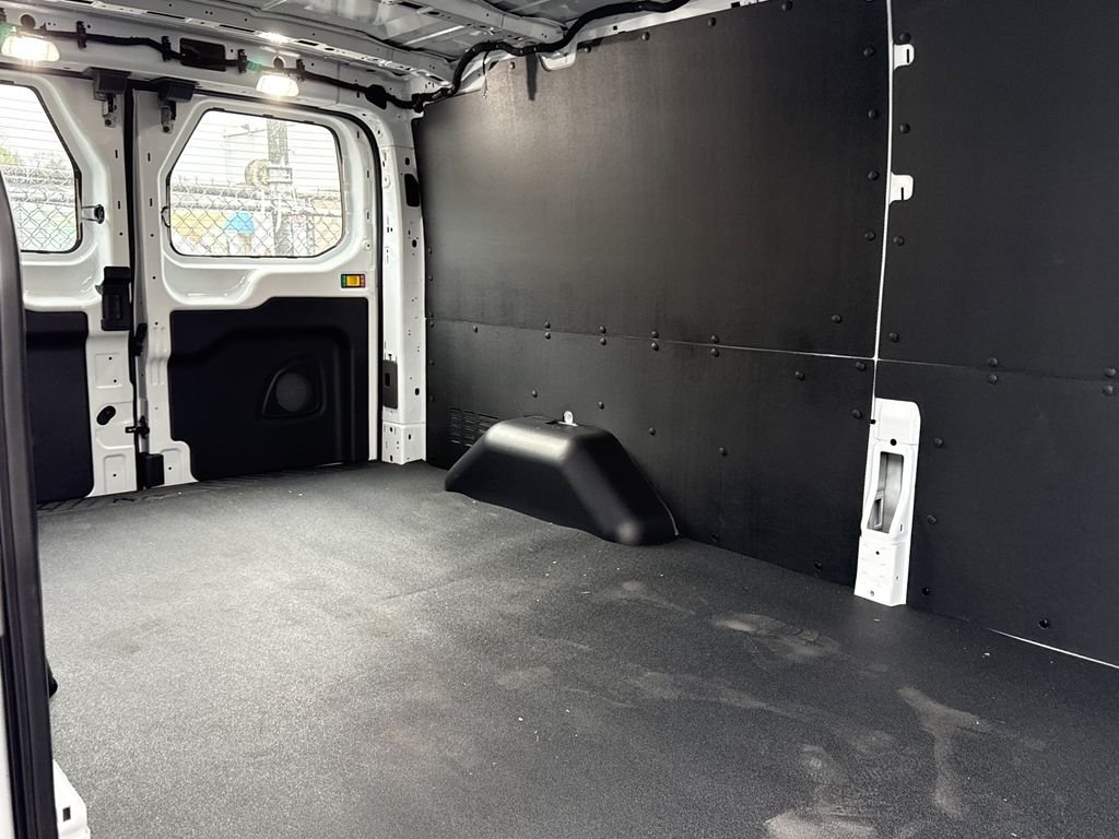 New 2025 Oxford White Ford Cargo Van image 21