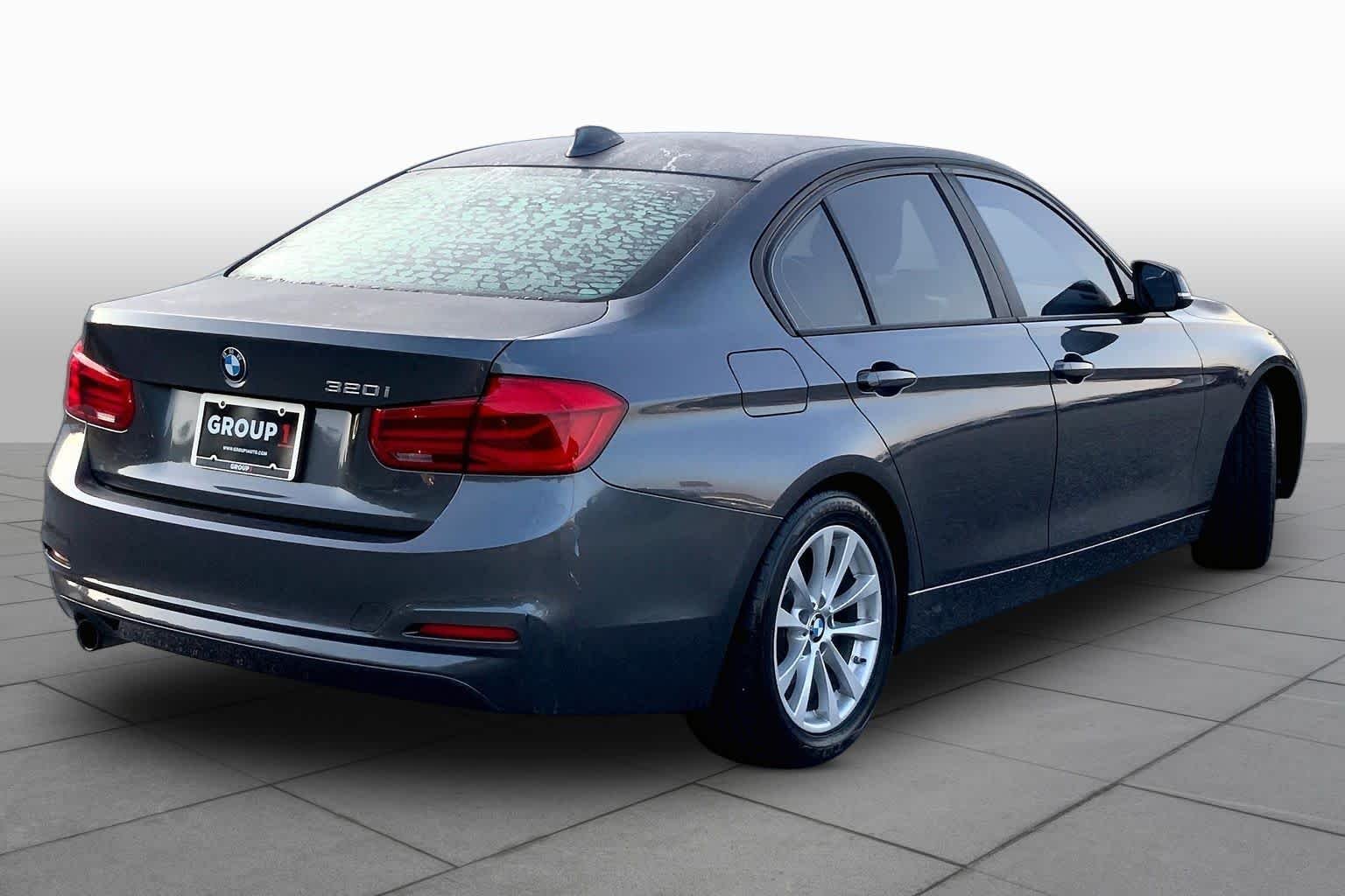 Used 2016 GREY BMW 320i image 13