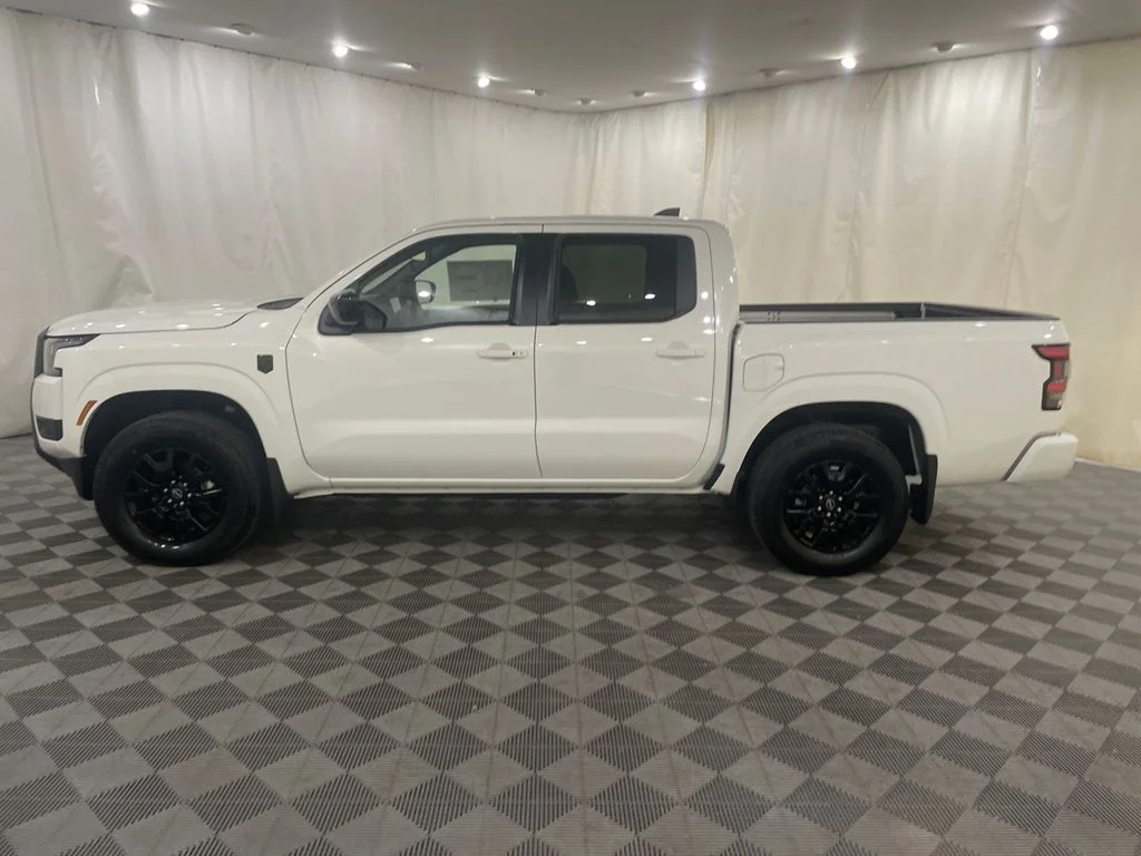 New 2026 Glacier White Nissan Crew Cab SV image 8