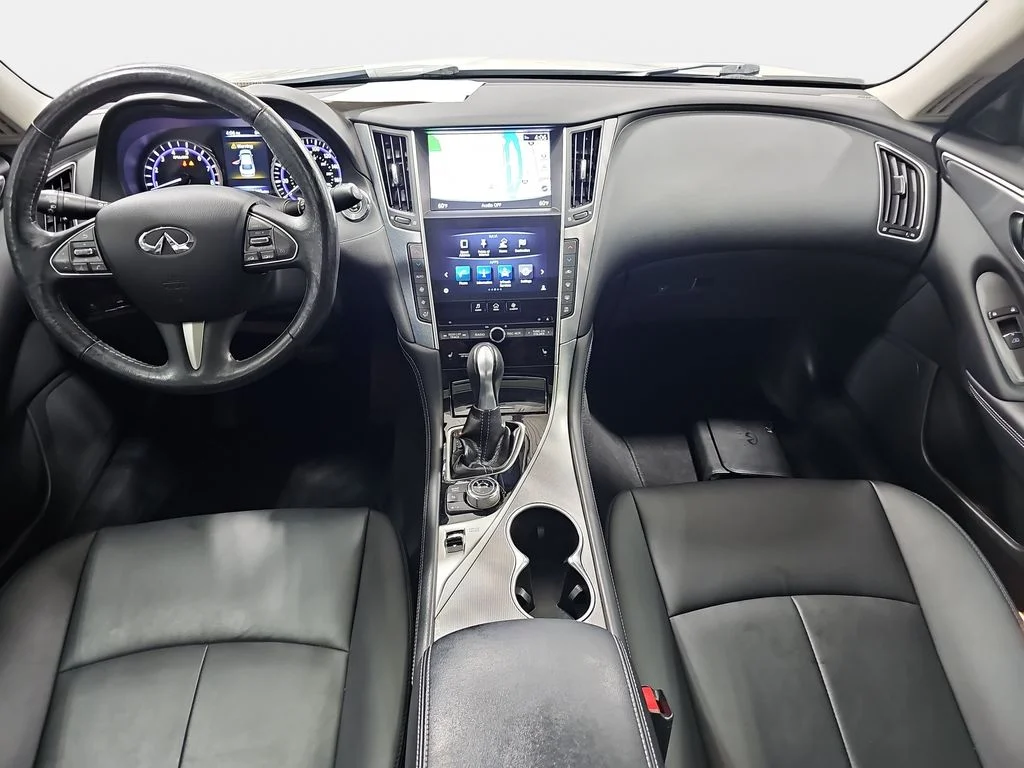 Used 2016 White INFINITI 3.0t Premium image 10