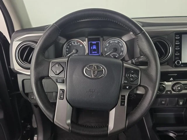 Used 2020 Midnight Black Metallic Toyota SR5 image 13
