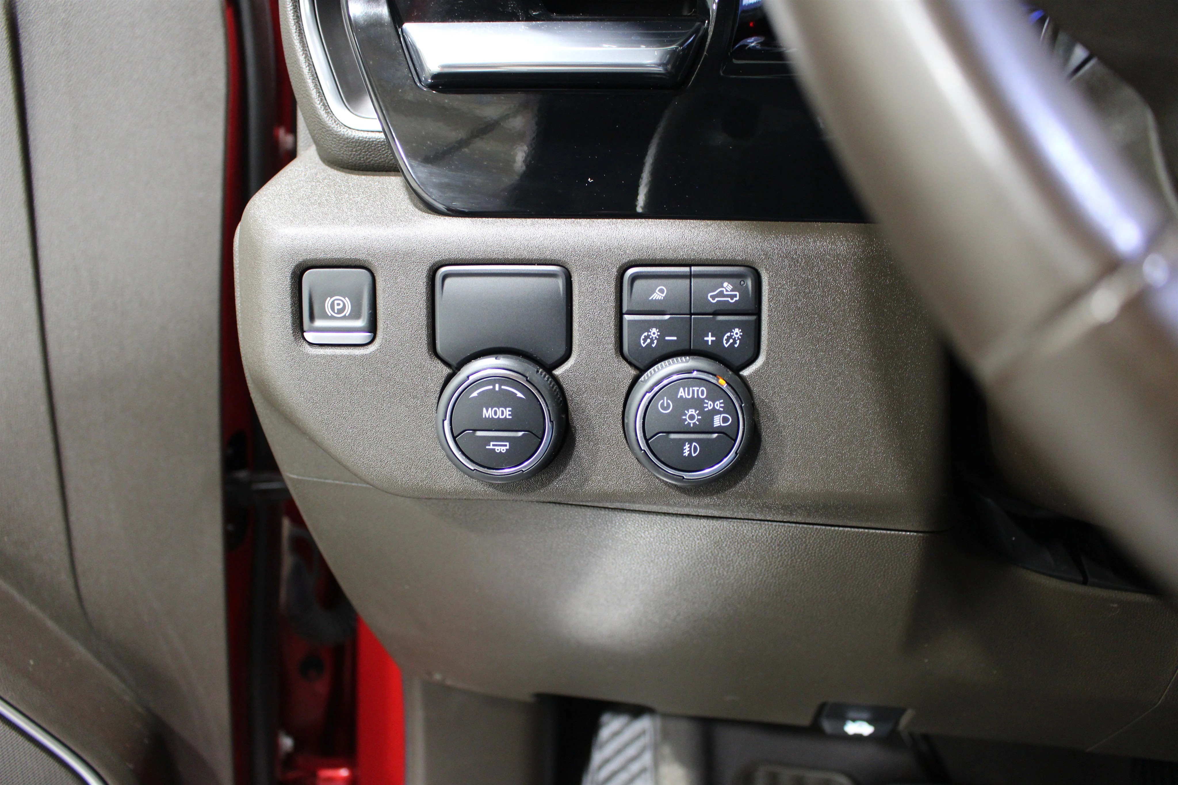 2024 Chevrolet Silverado 1500 LTZ - Photo 9