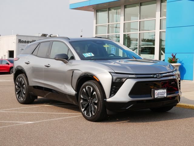 Used 2024 Sterling Gray Metallic Chevrolet RS image 23