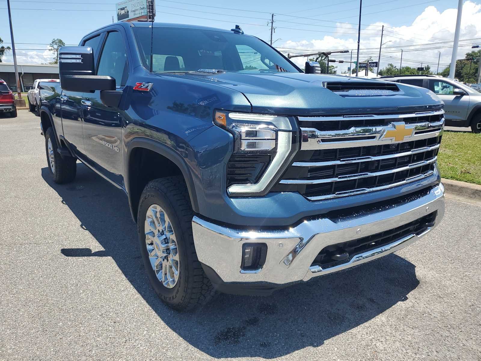 2026 Chevrolet Silverado 3500 HD LTZ - Photo 8