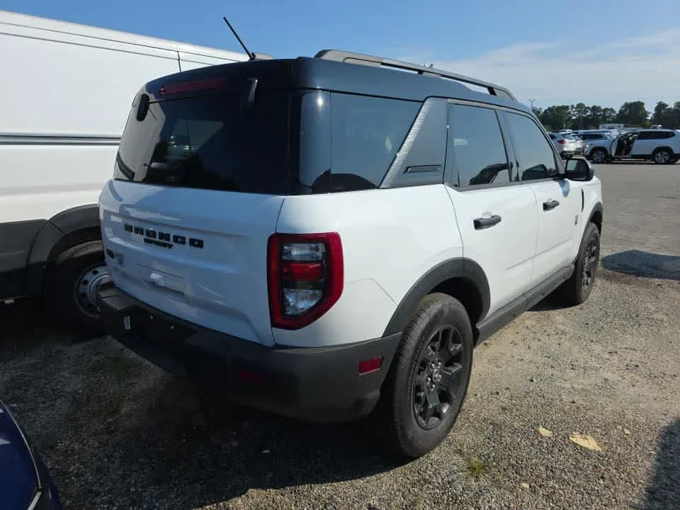 Used 2025 Oxford White Ford Big Bend image 4