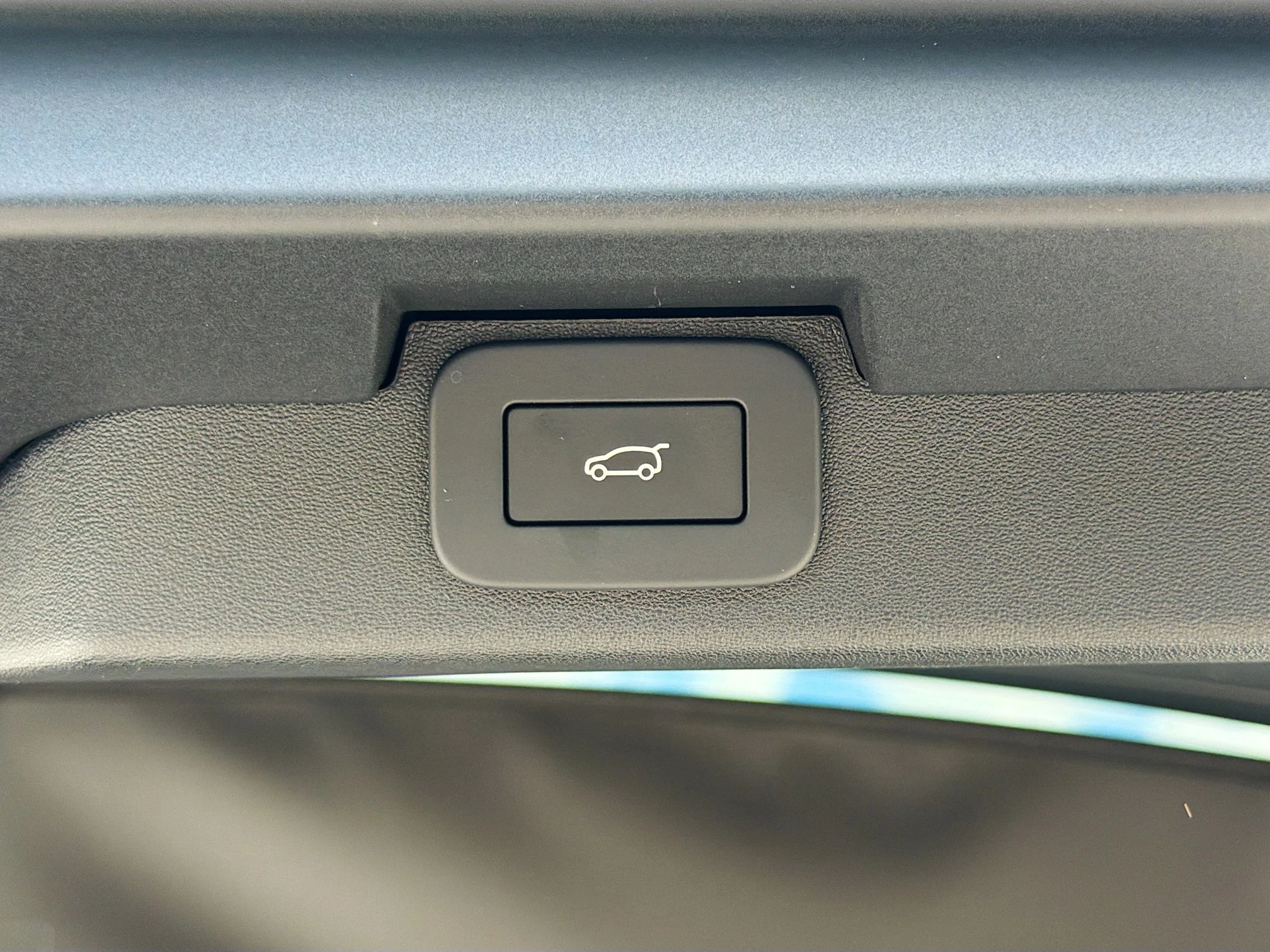 New 2026 Carpathian Grey Land Rover Tempest Edition image 14