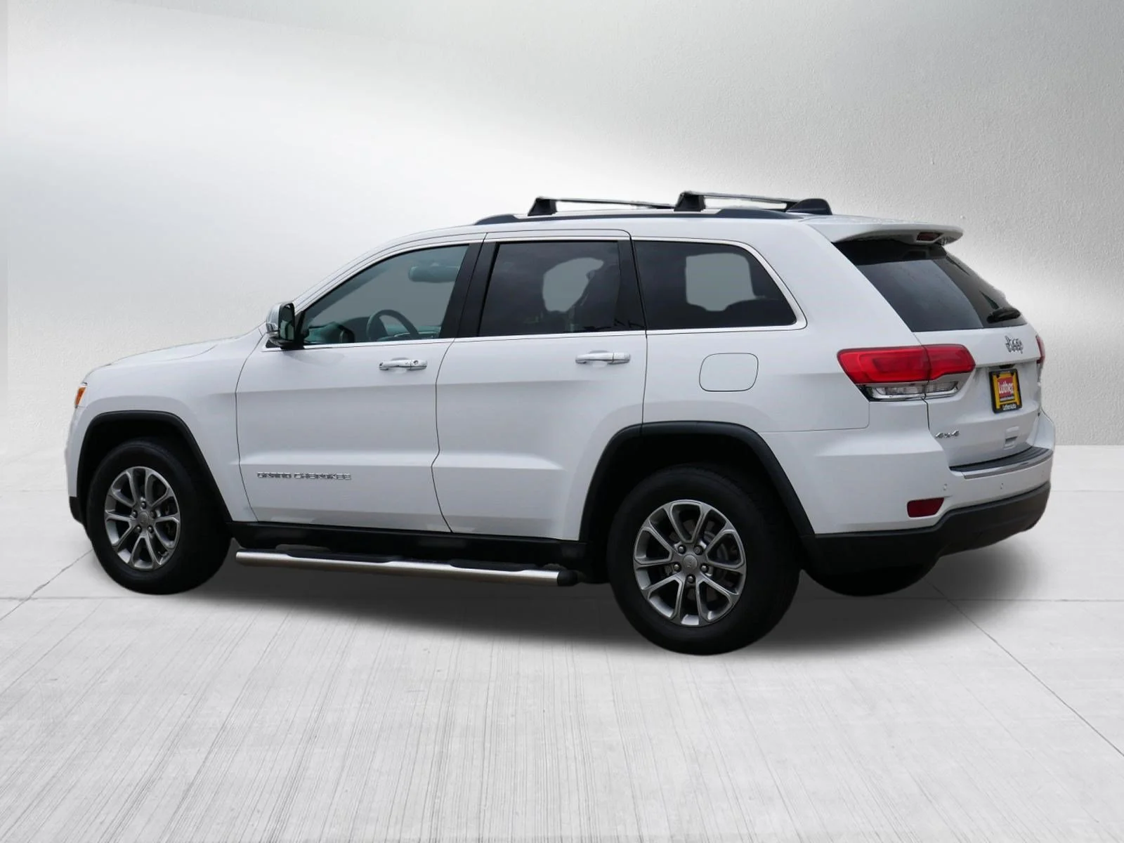 Used 2016 Bright White Clearcoat Jeep Limited image 5