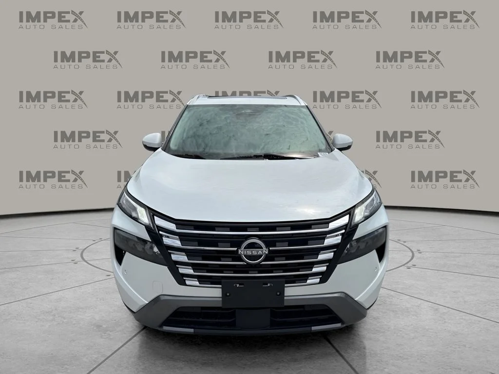 Used 2024 White Nissan SL image 8