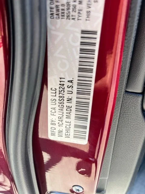 Used 2025 Red Jeep Altitude X image 15