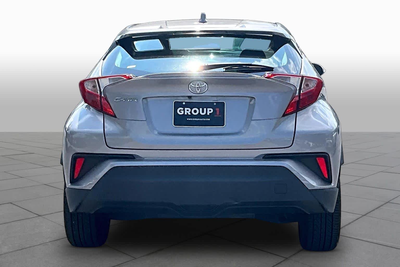 Used 2020 Silver Knockout Metallic Toyota XLE image 5