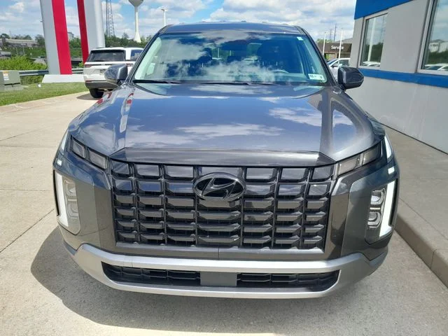 Used 2025 Gray Hyundai SE image 4