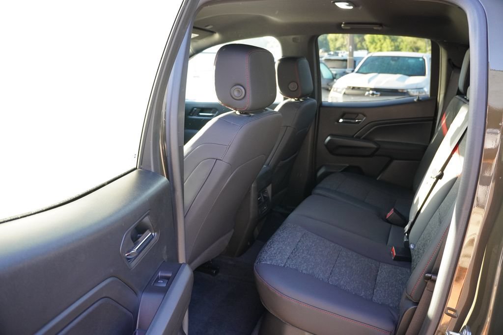 2023 Chevrolet Colorado Z71 - Photo 16
