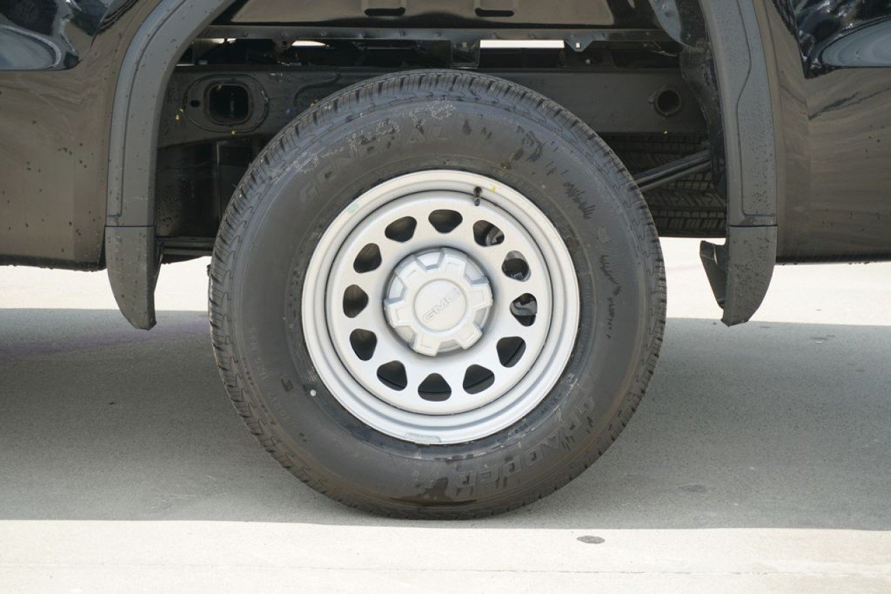 New 2026 Onyx Black GMC Pro image 12