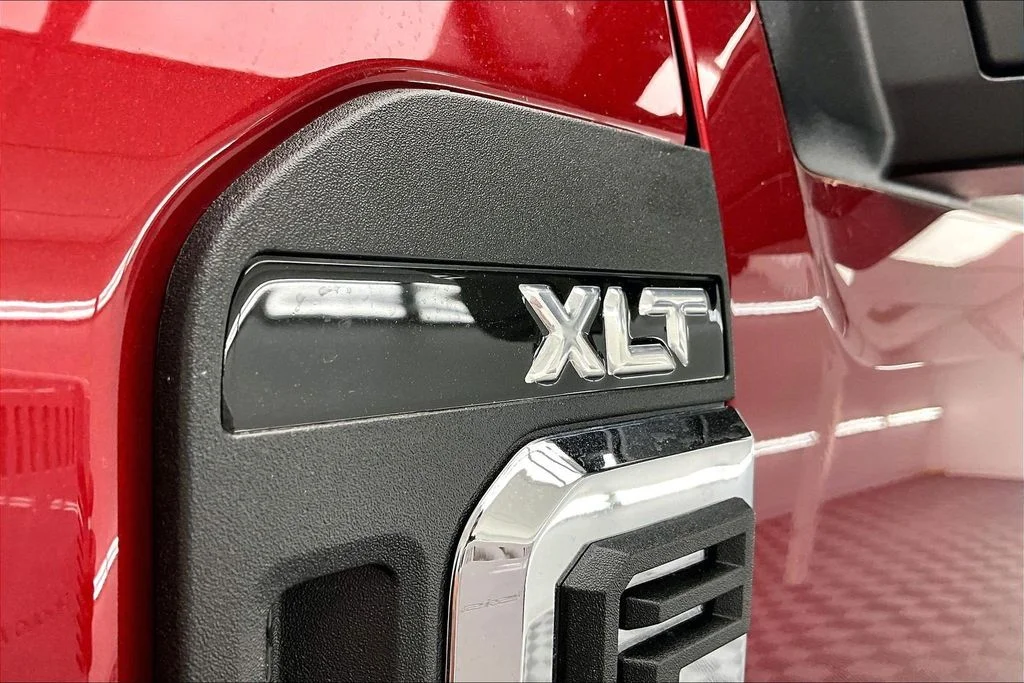 New 2026 Ruby Red Metallic Ford F-250® XLT image 9