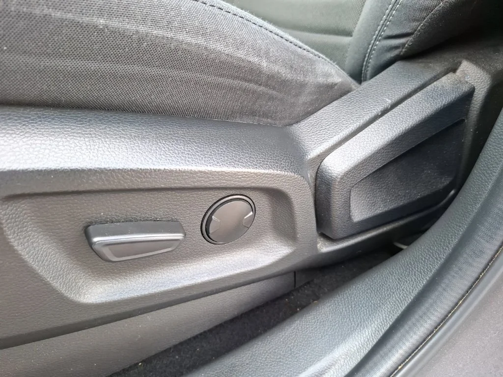 Used 2023 Gray Ford XLT image 17