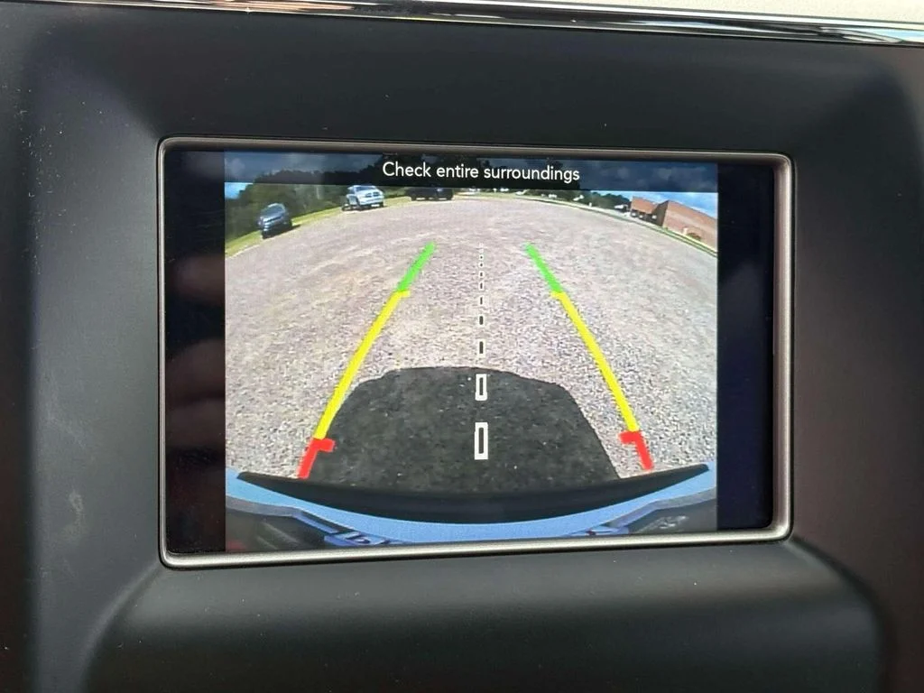 Used 2020 White Jeep Laredo E image 24
