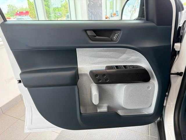 New 2026 Oxford White Ford XLT image 17