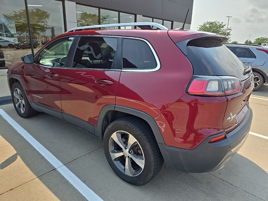 Used 2019 Red Jeep Limited image 5