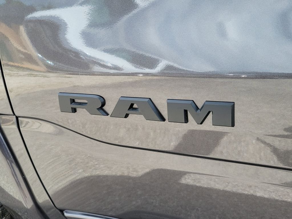 New 2026 Granite Crystal Metallic Clear-Coat Exterior Paint RAM Big Horn/Lone Star image 7