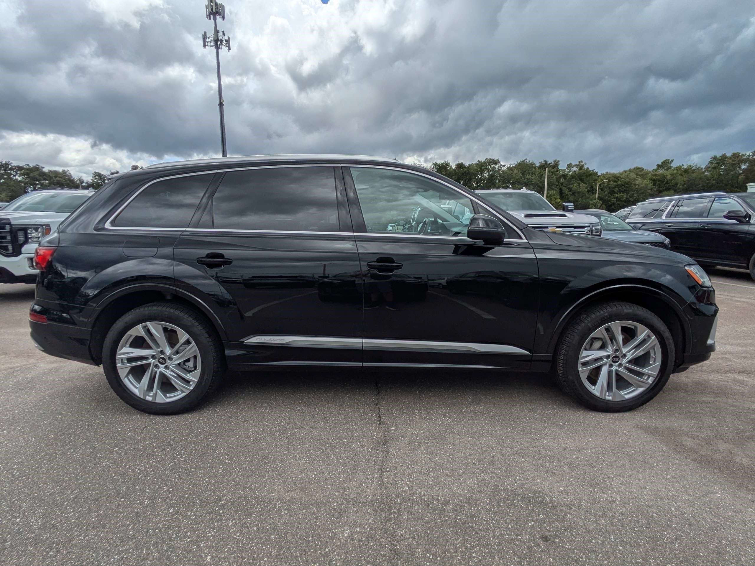 Used 2023  Audi Premium Plus image 2