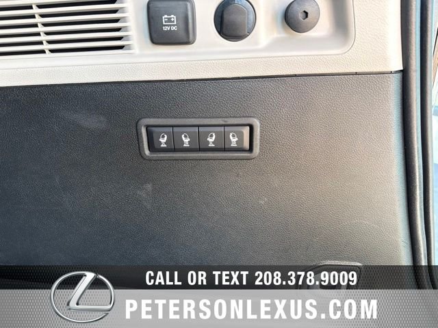Used 2022 White Jeep Series III image 23