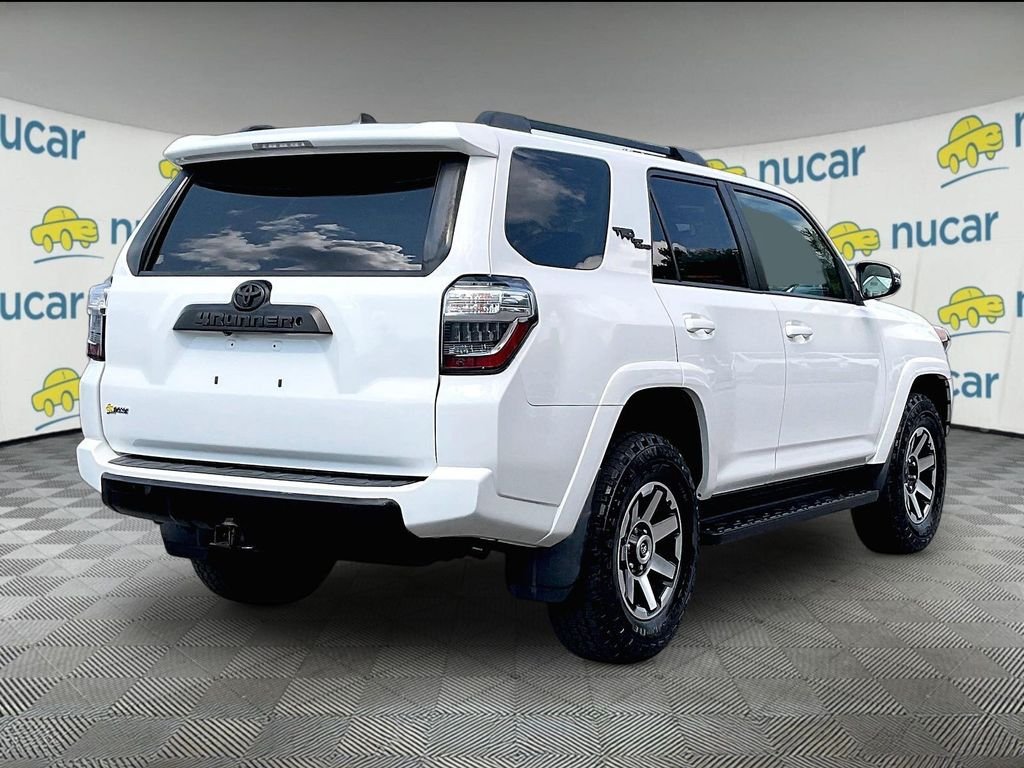 Used 2019 White Toyota SR5 image 6