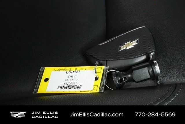 Used 2025 Summit White Chevrolet LT image 37