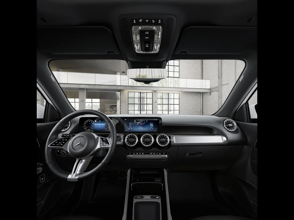 New 2026 Polar White Mercedes-Benz GLB 250 image 42