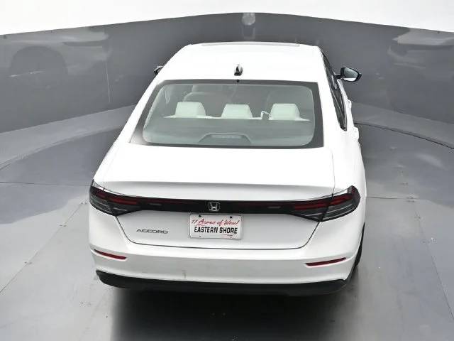 Used 2026 White Honda SE image 42