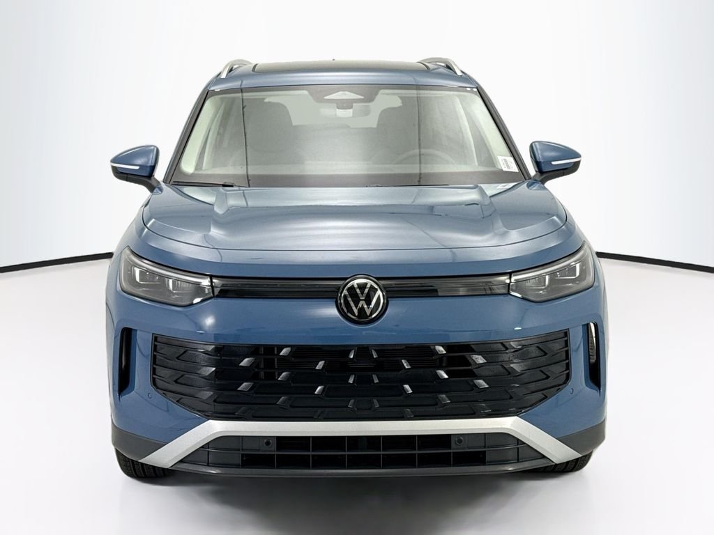 New 2026 Monterey Blue Pearl Volkswagen SE image 2