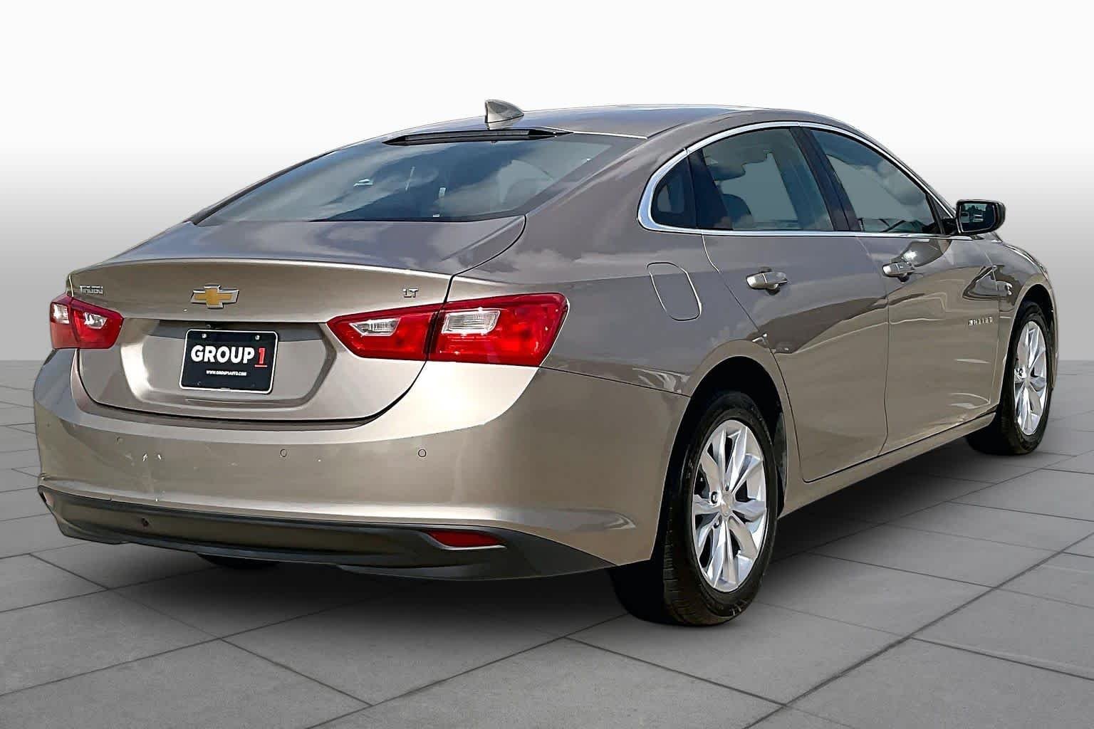 Used 2023 Mineral Gray Metallic Chevrolet LT image 13