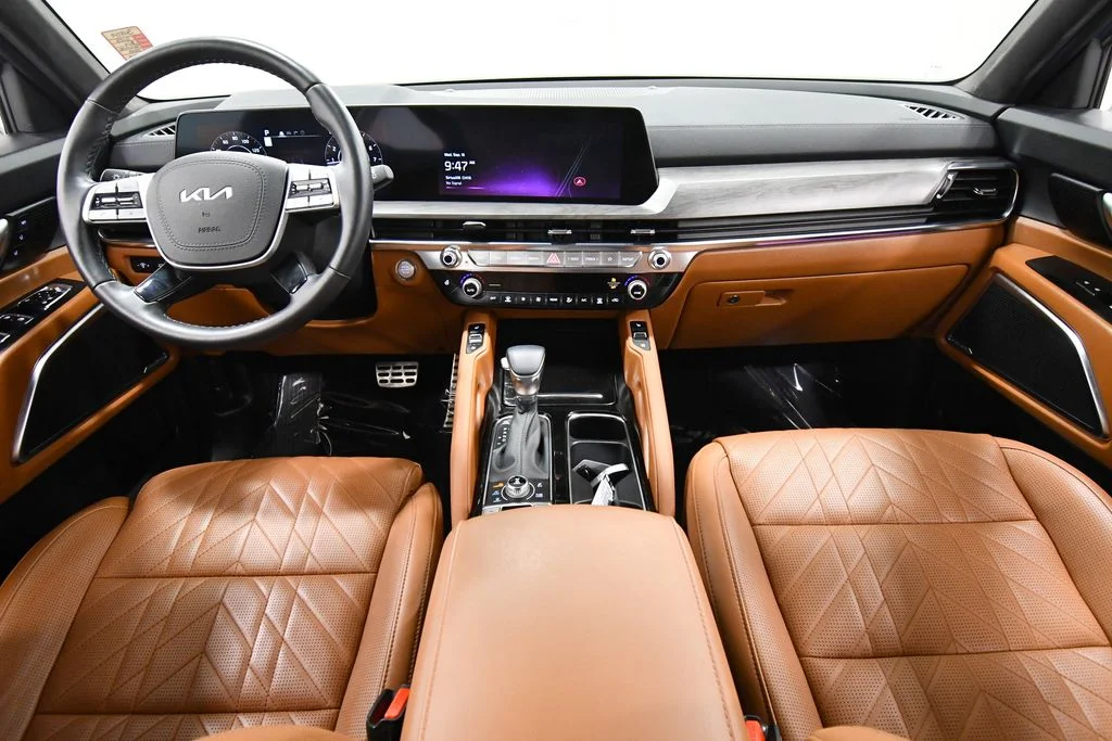 Certified Used 2025  Kia SX-Prestige X-Line image 3