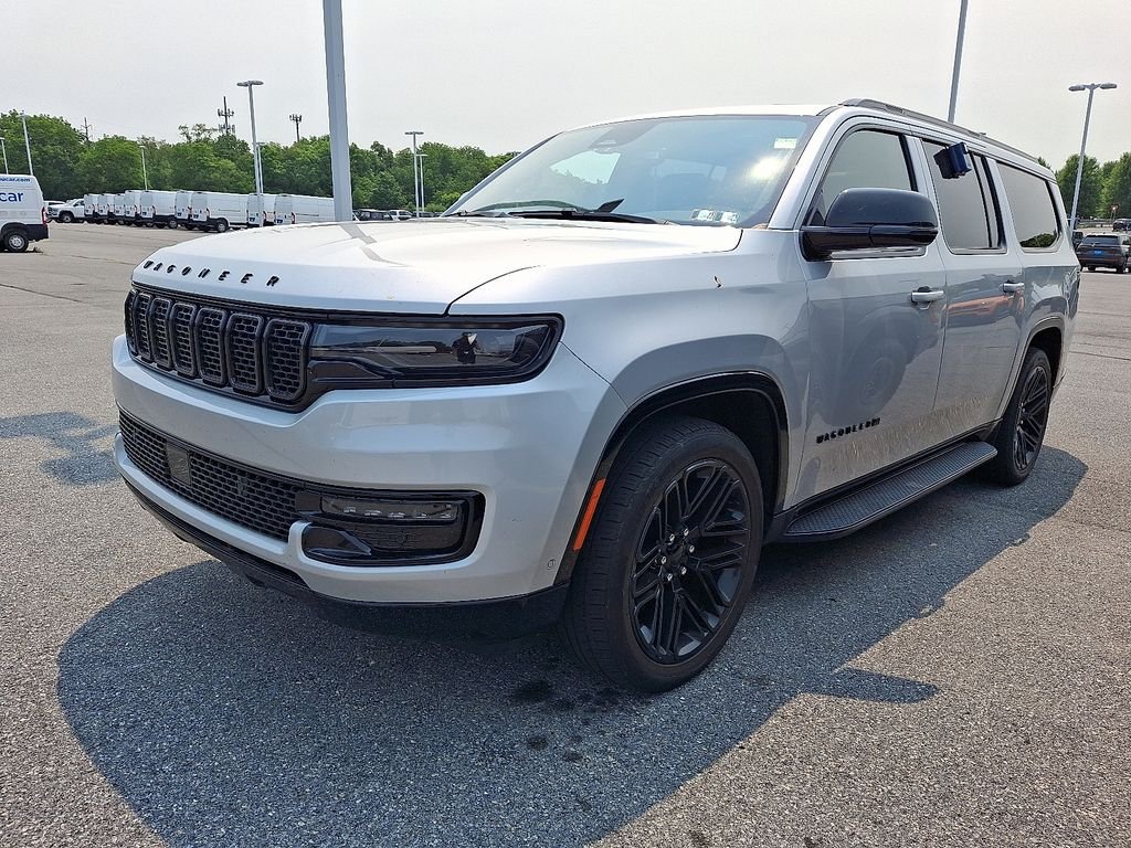Used 2024 Silver Jeep Series II image 3