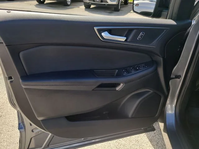 Used 2024 Gray Ford SE image 15