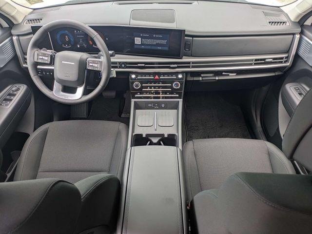 New 2027 White Hyundai SE FWD image 16