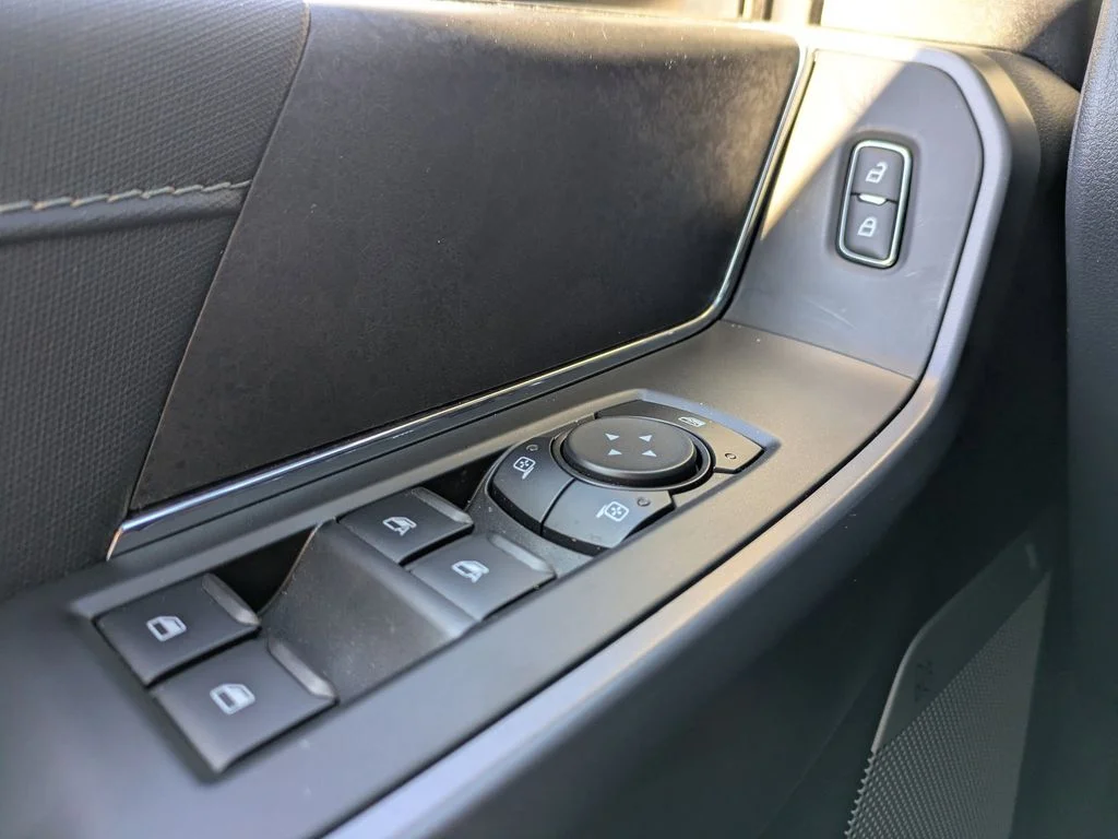 New 2026 Agate Black Metallic Ford XLT image 24