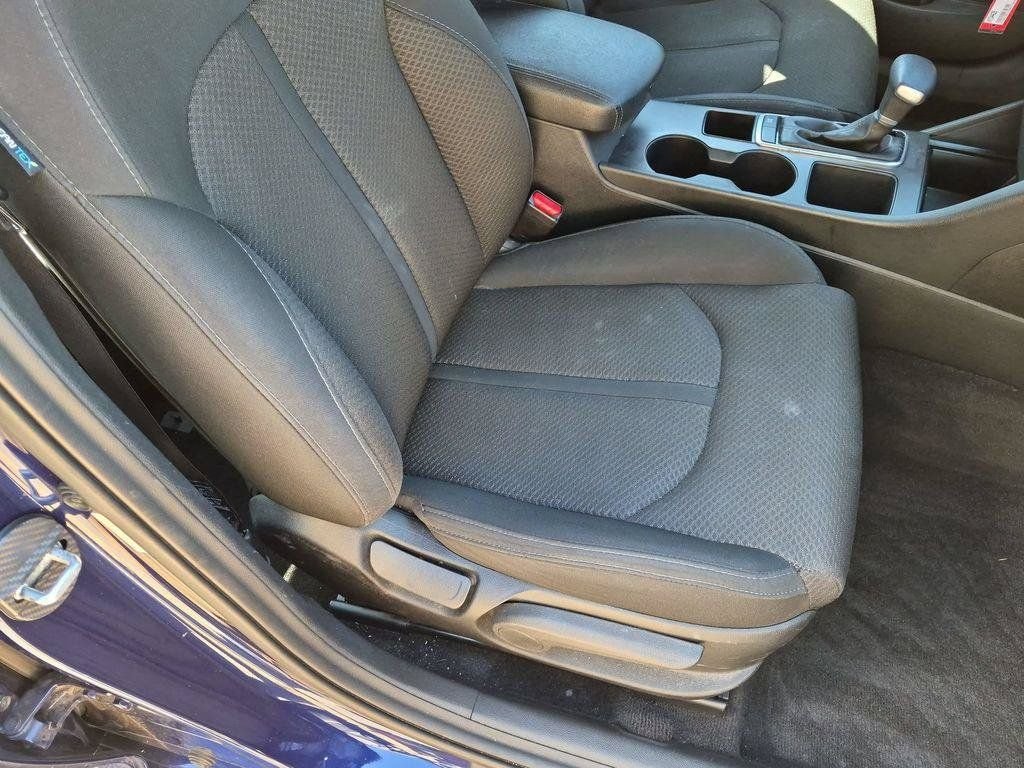 Used 2017 Blue Kia LX image 22