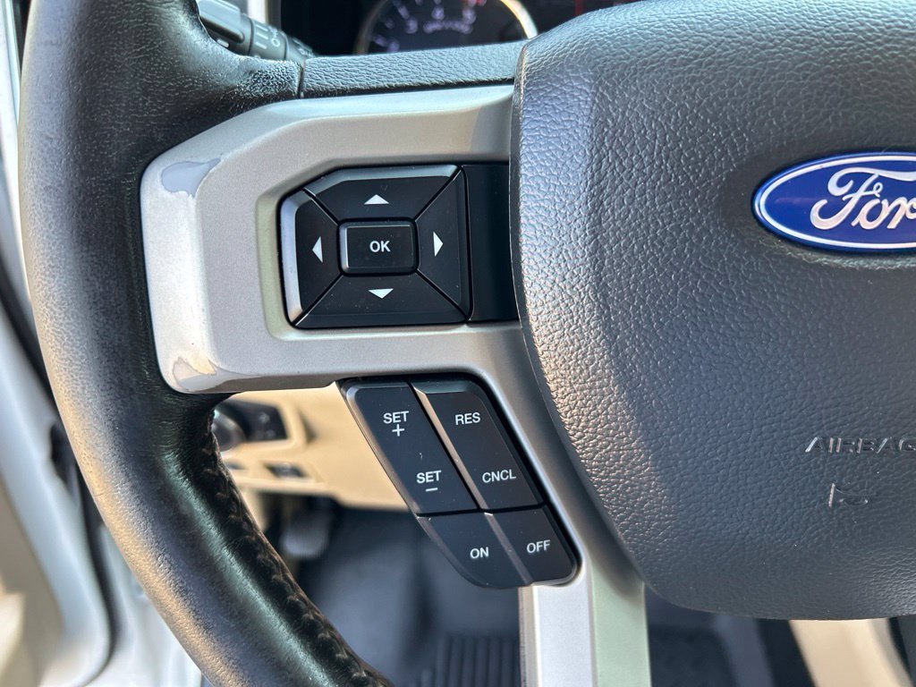 Used 2019 Oxford White Ford Lariat image 17