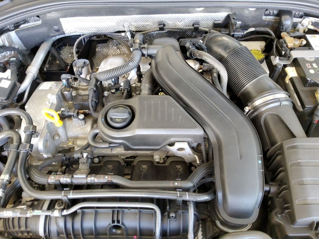 Used 2025  Volkswagen 1.5T SE image 21