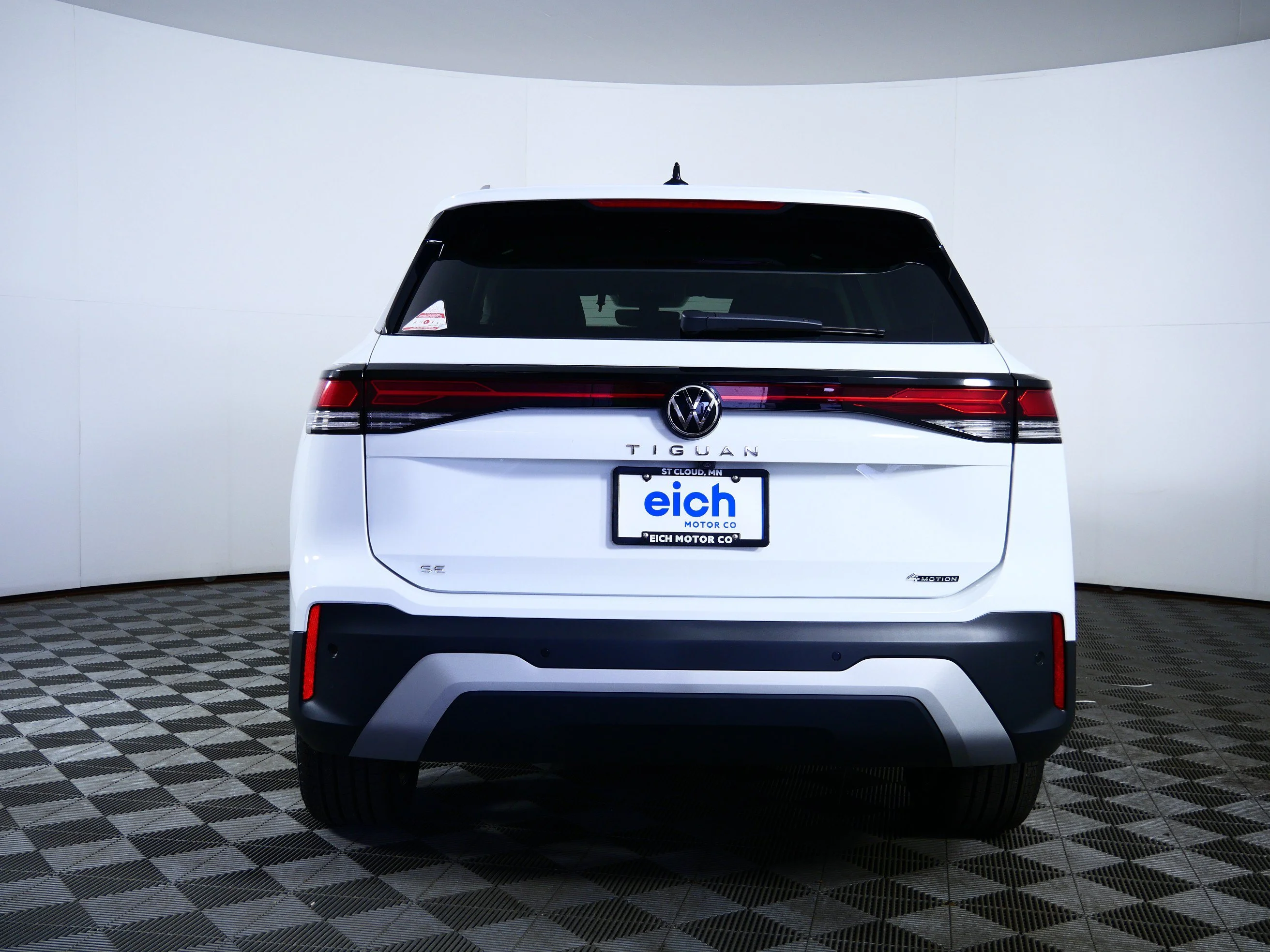 New 2026 Pure White Volkswagen SE image 6