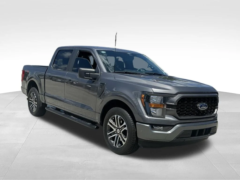 Used 2023 Gray Ford XL image 16