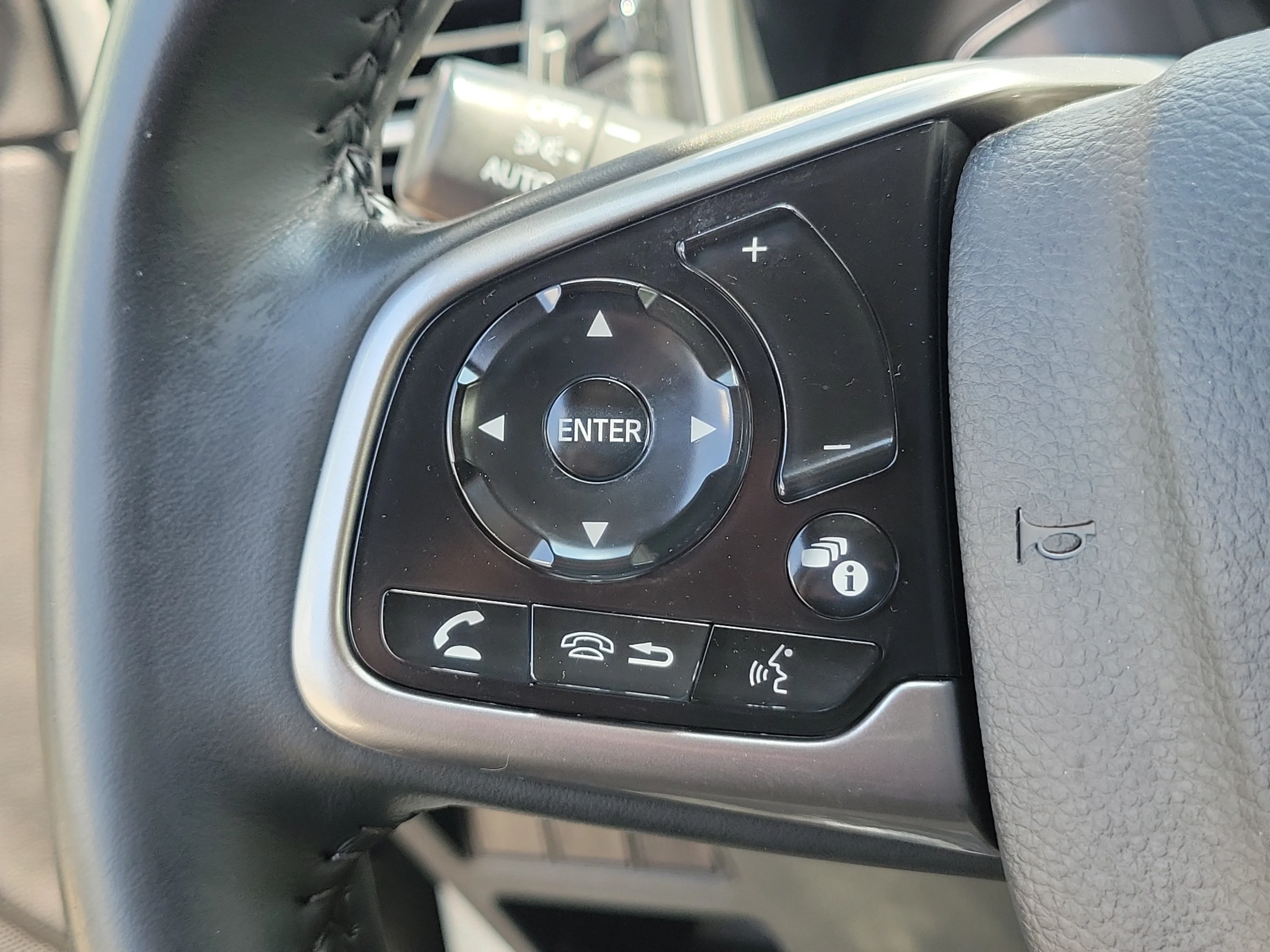 Used 2021  Honda Touring image 26