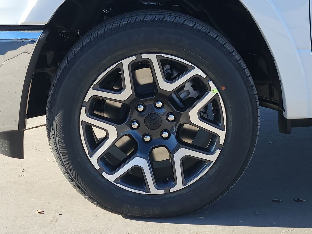 2026 RAM 1500 Laramie - Photo 9