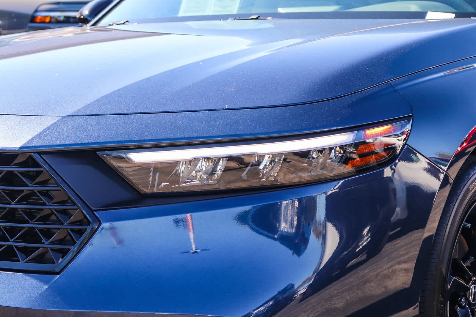 Used 2025 Canyon River Blue Metallic Honda SE image 8
