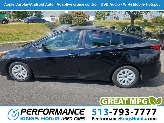 2022 Toyota Prius LE