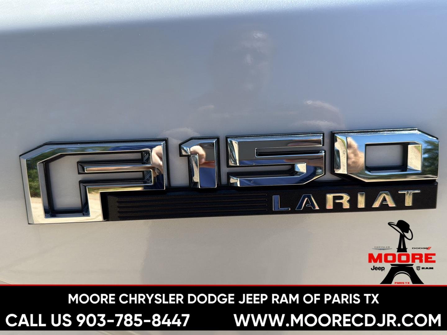 Used 2018 White Platinum Metallic Tri-Coat Ford LARIAT image 9
