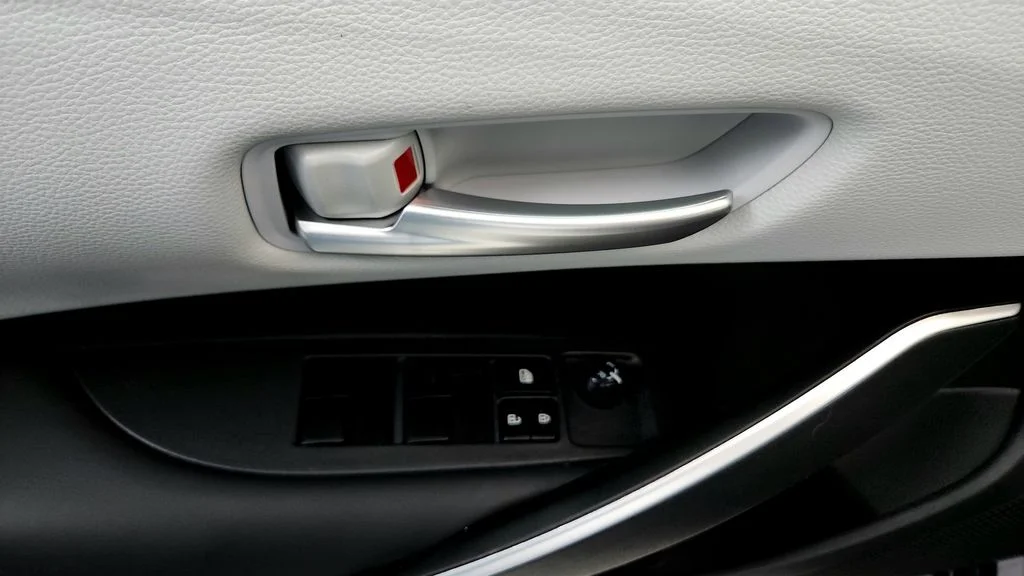 Used 2023  Toyota SE image 23