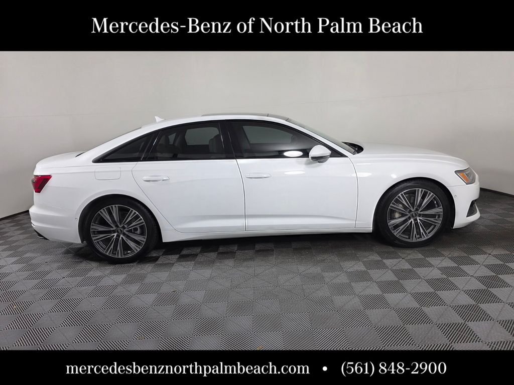 Used 2024  Audi  image 7