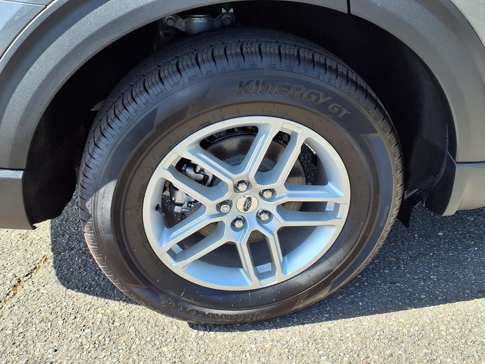New 2026 Carbonized Gray Metallic Ford Active image 12