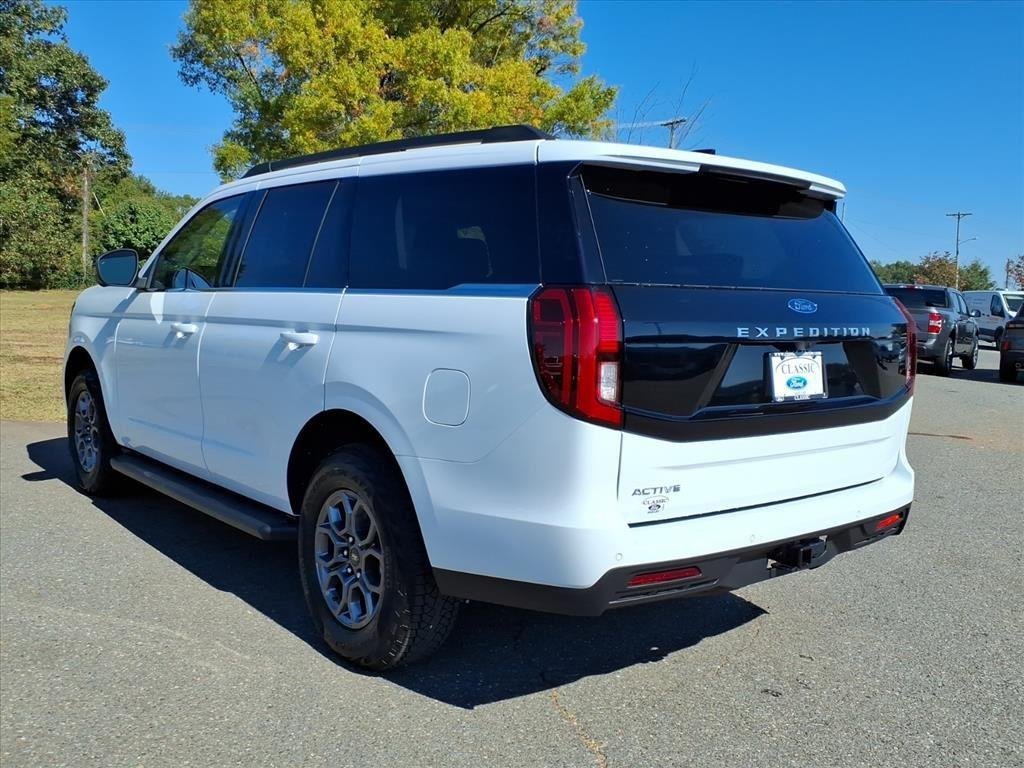 New 2025 Oxford White Ford Active image 17